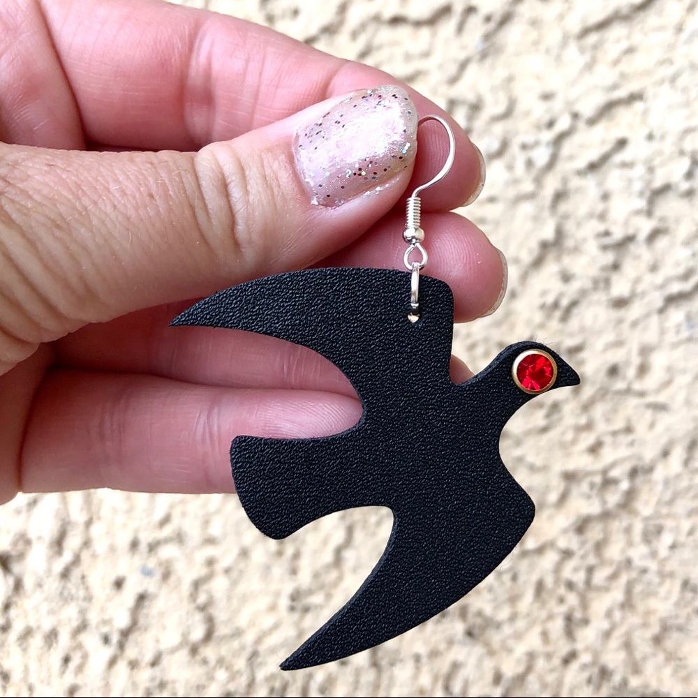 Boho Earrings Vegan Leather Bird Rhinestone NEW - Picture 4 of 4